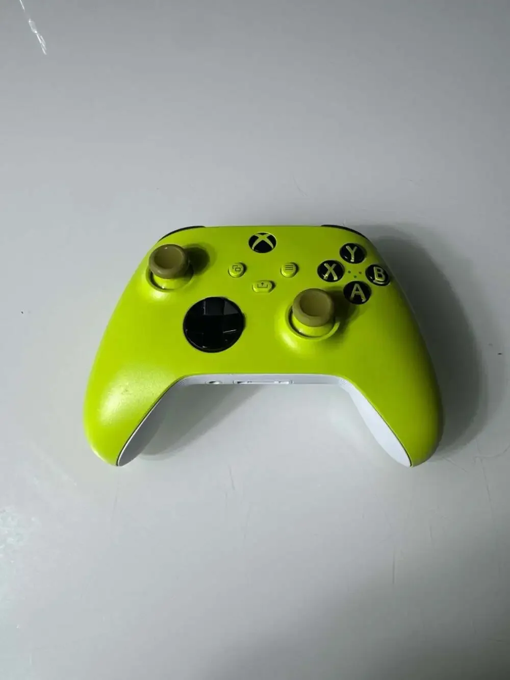 Microsoft Xbox Wireless Controller - Electric Volt